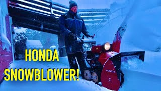 Honda HSS970 HSS928 Snowblower [upl. by Auberta]