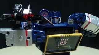 MP13 Masterpiece SOUNDWAVE w LASERBEAK EmGos Transformers Reviews N Stuff [upl. by Yssak]