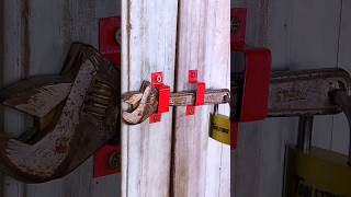 Door lock 🔒🔐new track doorlock tools lockyourdoors shorts trending viralvideo amezingfact [upl. by Hairahcez]