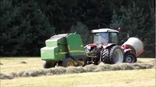 Ballenpressen mit Same Silver 100 und John Deere 572 [upl. by Annohs]