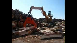 WESTTECH Woodcracker W1800 Spaltzange am Liebherr 944 Bagger [upl. by Gaspard]