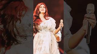 Shreya Ghoshal  Stage Performance  Mashoor Mere Ishq Ki Kahani Hogayi  Dewani Mastani [upl. by Angelo]