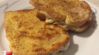 Sandwich in carrozza AL FORNO Un misto tra mozzarella in carrozza e toast FACILE da preparare [upl. by Coletta940]