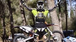 מיגון ולבוש אופנוען שטח  Dirt Bike Clothing [upl. by Atinihs]