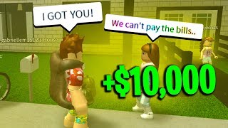 PAYING RANDOM PEOPLE ON ROBLOX BLOXBURG [upl. by Onitsuaf]