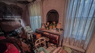 Elderly Woman’s Abandoned Connecticut Hoarders HouseDeath Home You Won’t Believe What I Found😵 [upl. by Moht]