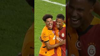 🦁 Gabriel Sara’dan Kadıköy’de samba 🕺 [upl. by Madlin]