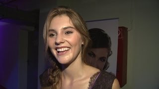 Stefanie Giesinger Kommt beim Interview ins Schwitzen [upl. by Syst806]