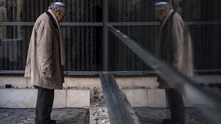 Budapest commĂŠmore les victimes hongroises de la Shoah [upl. by Sinegold]