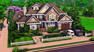 Big Traditional Family Home  The Sims 4 Speed Build [upl. by Brandyn]