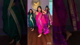 Navari Mandva Khali dance marathitadka oldhitsongs marathilove oldisgoldsongs marathimulgi [upl. by Aneloc]