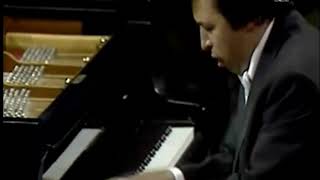 Beethoven Piano Concerto No 3 C minor Murray Perahia Neville Marriner RESTORED [upl. by Col]