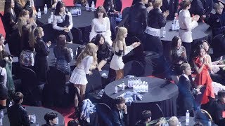 190123 블랙핑크BLACKPINK아이콘iKON YG 스타일리스트상 대리수상 Reaction 4K 직캠 Fancam 2018 가온차트어워드 by Mera [upl. by Kramer462]