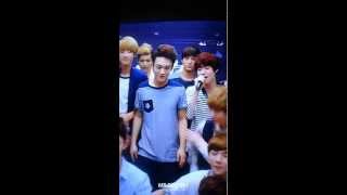 fancam 120810 EXO KTV  members playing around  SM ART EXHIBITION [upl. by Agon996]