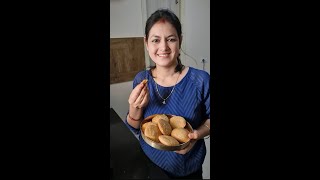 आज बनाई बहोत ही अलग तरह की कचोरीदेख खुद को रोक नहीं पाएंगे Wheat Flour Onion Kachori ampAaloo Chatni [upl. by Skill469]