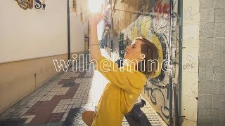 Wilhelmine  Solange du dich bewegst Offizielles Video mit Lyrics [upl. by Whitnell]