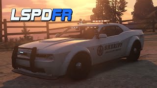 GTA V  LSPDFR Việt Nam 13  Đối tượng cầm AK chống người thi hành công vụ [upl. by Youlton]