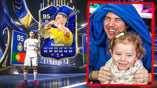 MIA FIGLIA TROVA UN TOTY ma  FC 24 TOTY PACK OPENING [upl. by Evanthe]