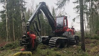 Komatsu 931xcc144 på slutavverkning [upl. by Chute]