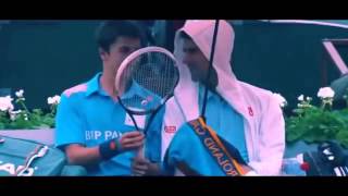 Roland Garros  Novak Djokovic shares a drink with the ball boy [upl. by Denver]