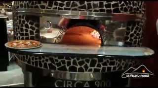 Come cuocere la Pizza nel forno a legna [upl. by Tutankhamen]