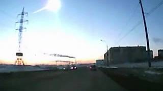 Meteorito es captado en vuelo desde un taxi en Los Urales Rusia [upl. by Nothsa191]