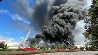 Massive 5alarm fire erupts at commercial structure near March Air Reserve Base in Riverside County [upl. by Gnurt]