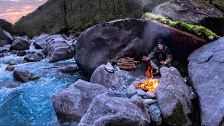 2 Days SOLO Bushcraft  CATCH amp COOK at my Survival Shelter  Hot Stone Cooking [upl. by Navanod]