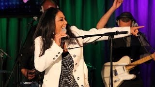 Sheila E  The Glamorous Life live  EversStaatOp538 [upl. by Enelrak]