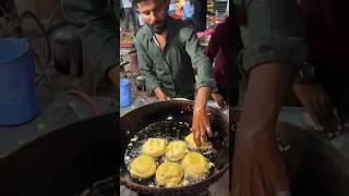 ⚡⚡ Vadapav bhajji Making Process⚡⚡ shorts telugufoodie esangathulu streetfood foodie omelette [upl. by Anividul]