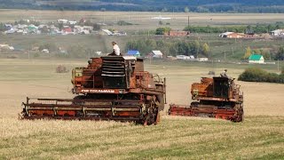 Combines DON1500A and 1500B  Комбайны ДОН1500А и 1500Б [upl. by Llevron824]