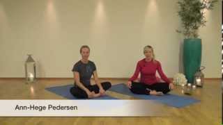 YogaFarm gir deg Yogastretch for rygg og hofter [upl. by Ahseik953]