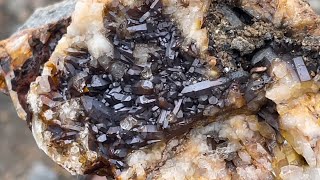 Rockhounding Mcadoo PA DARK CRYSTALS FOUND Quartz Clusters EPIC FINDS [upl. by Airemat]