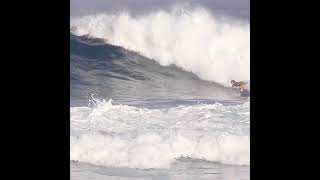 Surfing Hawaii surf surfers wsl waves northshore bigwaves surfing oceanwaves beach oahu [upl. by Sully]