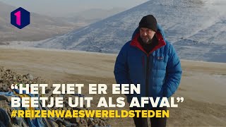 Niet op tv Tom Waes maakt kennis met een bijzonder bijgeloof  Reizen Waes wereldsteden [upl. by Ardni]