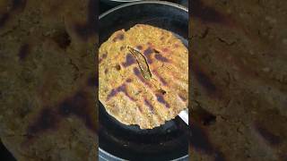 How to roll a thalipeeth Maharashtrian Flatbread or a Muliti Flour flatbread food thalipeeth [upl. by Teeter]