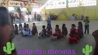 Apresentação junina Música Xote das meninas [upl. by Gettings142]