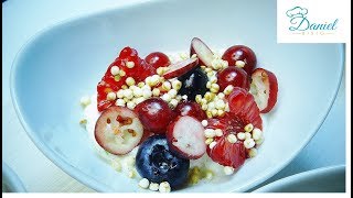 Mascarpone Joghurt mit Beeren und gepufter Quinoa [upl. by Elsie]