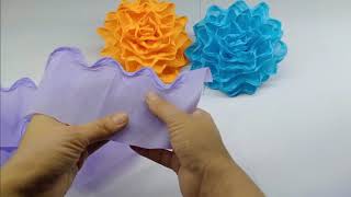 crea estás bellas flores de papel crepé técnicaquot Vquot [upl. by Ynittirb149]