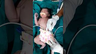 Cute newborn at birth injection 😍babypictures ytshorts shortsvideo viralvideo newborn [upl. by Boatwright]