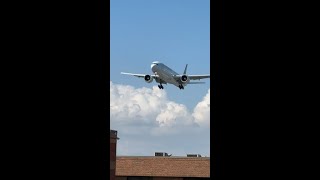 Air Canada 777300ER landing at Toronto yyzplanespotting boeing777 aircanada [upl. by Reamy988]