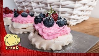 Mini Pavlove tortice  Mini Pavlova Cakes  breaD [upl. by Noyr36]