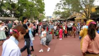 Frontierland Hoedown Happening Walt Disney World Magic Kingdom 3172010  Brer Bear Brer Rabbit [upl. by Oona]