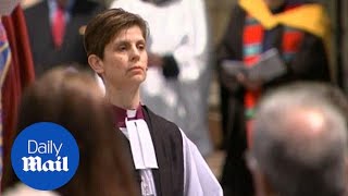 Man objects to Libby Lanes consecration as first female bishop  Daily Mail [upl. by Akimert]