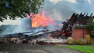 Zeer grote brand in schuur bij zorgboerderij in Visvliet [upl. by Engvall510]