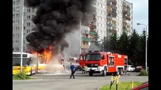 Pożar Autobusu Wrocław Osiedle Sobieskiego 28062012 [upl. by Dun]