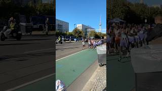 First runners from Berlin Marathon 2024 at 12km 🏃‍♂️ berlin marathon bmwmarathon [upl. by Eastman504]