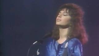 BANGLES  MANIC MONDAYLIVE 1986 [upl. by Terbecki]