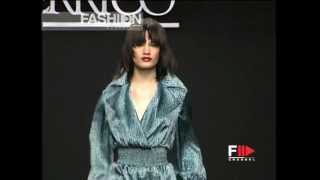 quotAntonio Derricoquot Autumn Winter 2001 2002 Milano 1 of 3 pret a porter by FashionChannel [upl. by Lidda]