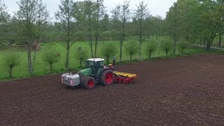 Loonbedrijf Westerveld maïszaaien met twee combinaties Väderstad Monosem Imants Trekkerweb [upl. by Melac38]